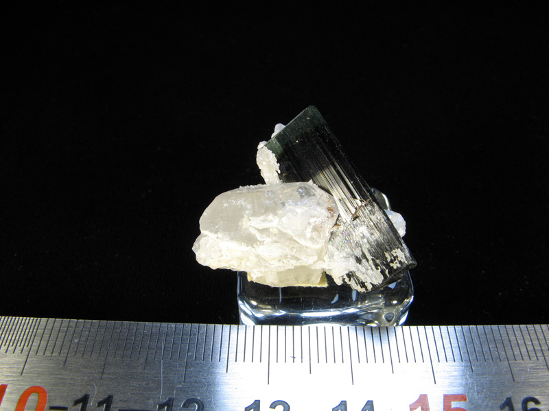 Турмалин, альбит, кварц (ЕВ 179) - 840 руб.