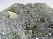 Магнетит в хлоритовом сланце (МЕ 238)
