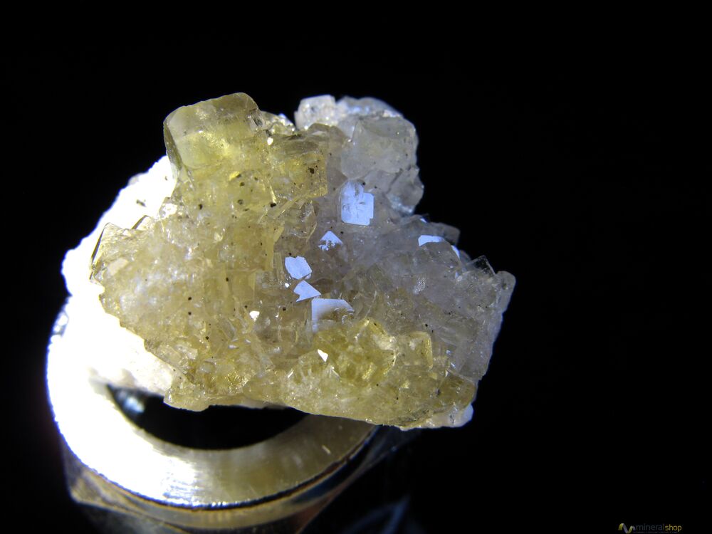 Флюорит на барите (БР 04) - 220 ₽